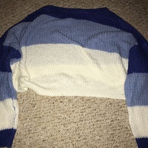 Long sleeve crop top